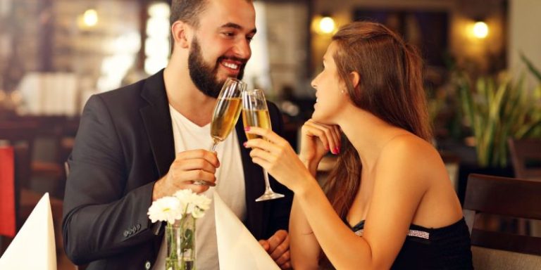 Vrouw overtreedt de regels van een open relatie – SheKnows