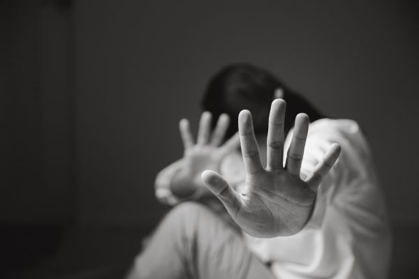 Ein Leitfaden, um Freude zu finden und gleichzeitig sicher zu bleiben – Rouse Relational Wellness
