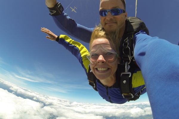 En quoi notre école de parachutisme est différente