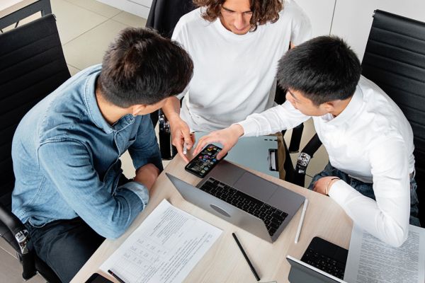 Simplifier les environnements de fax : rationaliser les flux de travail et garantir la sécurité – Retarus Corporate Blog