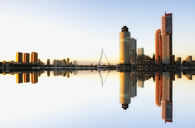 Waarom kiezen voor een Rotterdamse rondvaart? Waarom kiezen voor een Rotterdamse rondvaart?