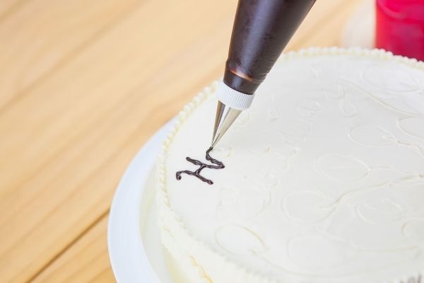 7 Tipps und Tricks zum Dekorieren von Kuchen