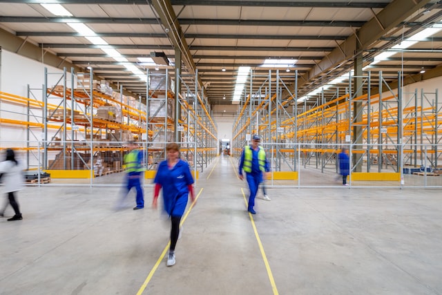 Waarom zou je kiezen voor een beroep in de logistiek?