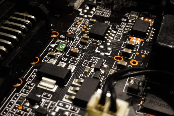 Arduino Nano ESP32 devient un PC Linux de poche ultra-basse consommation