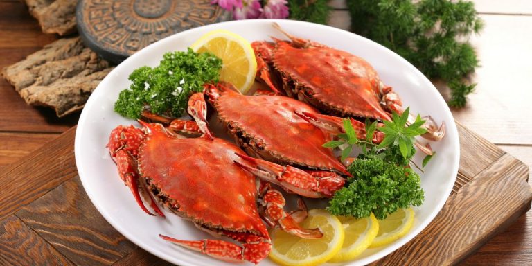 Lobster & Bubbles: Chilled Lobster Tails with Saffron Aioli