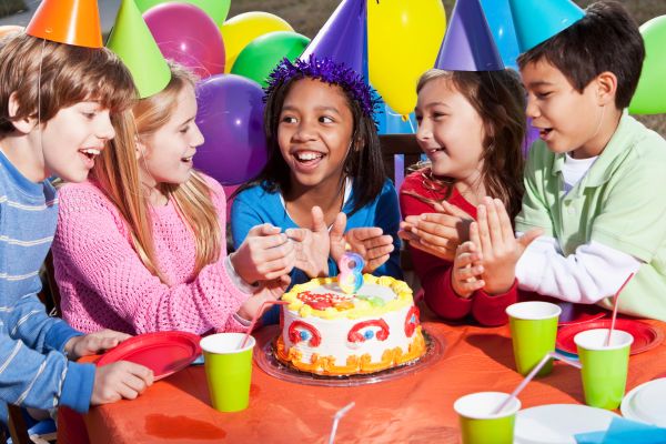 Auf geht’s zur Barbie-Geburtstagsparty