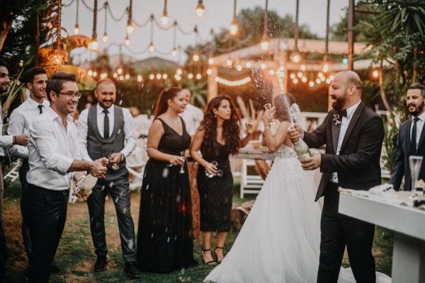 Hochzeit an einer Klippe in den Bergen von North Carolina, strahlend mit Blüten ⋆ Rüschen