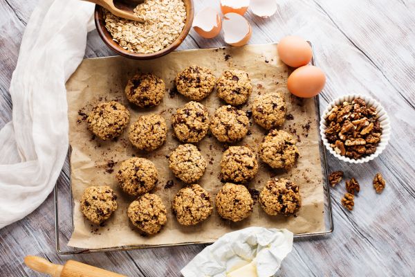 Glutenfreie Haferflocken-Schokoladenkekse • Bakerita
