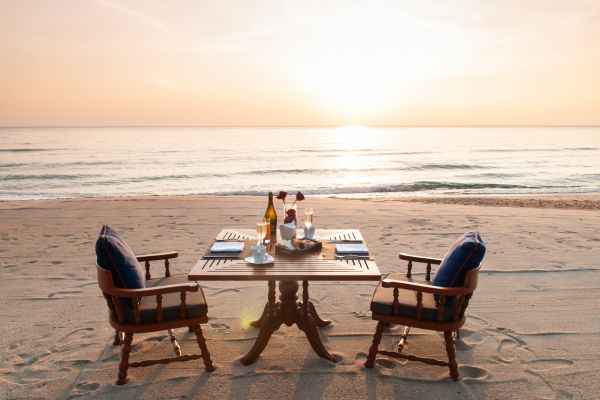 So decken Sie einen Tisch • Beach Brella