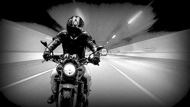 Veilig en stijlvol motorrijden: van helmen tot communicatiesystemen Veilig en stijlvol motorrijden: van helmen tot communicatiesystemen