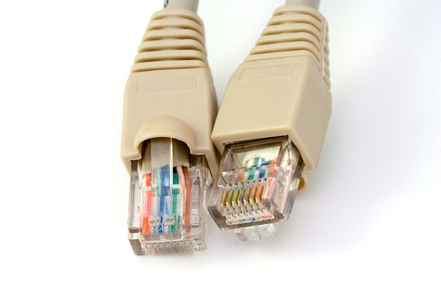 Onderdompelen in de wereld van mobiele breedbandapparaten Onderdompelen in de wereld van mobiele breedbandapparaten