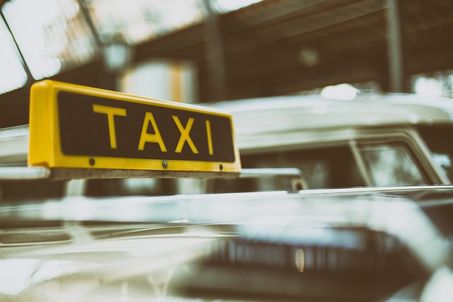 Gemakkelijk en stressvrij naar Schiphol met de taxi Gemakkelijk en stressvrij naar Schiphol met de taxi