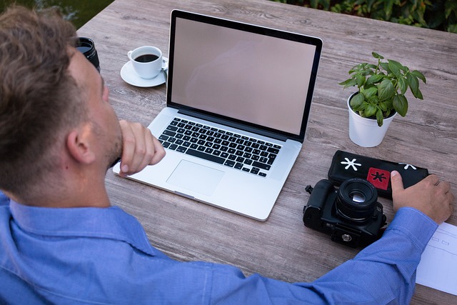 Hoe je met een sterke huisstijl en webdesign je merk in Roosendaal kunt laten groeien Hoe je met een sterke huisstijl en webdesign je merk in Roosendaal kunt laten groeien