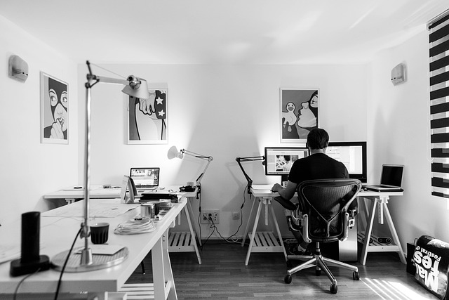 Een avondje thuis met vrienden? Dit zijn ideale activiteiten