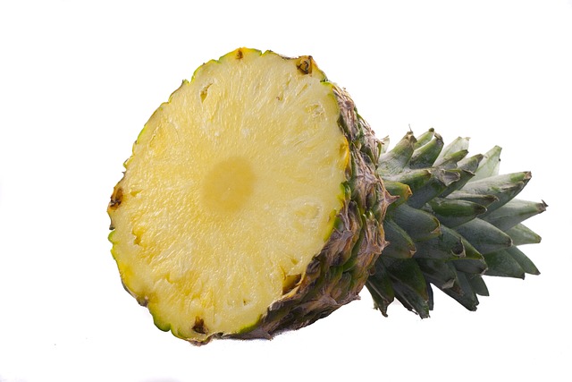 De wonderlijke wereld van de ananasplant: van kweken tot verzorgen De wonderlijke wereld van de ananasplant: van kweken tot verzorgen